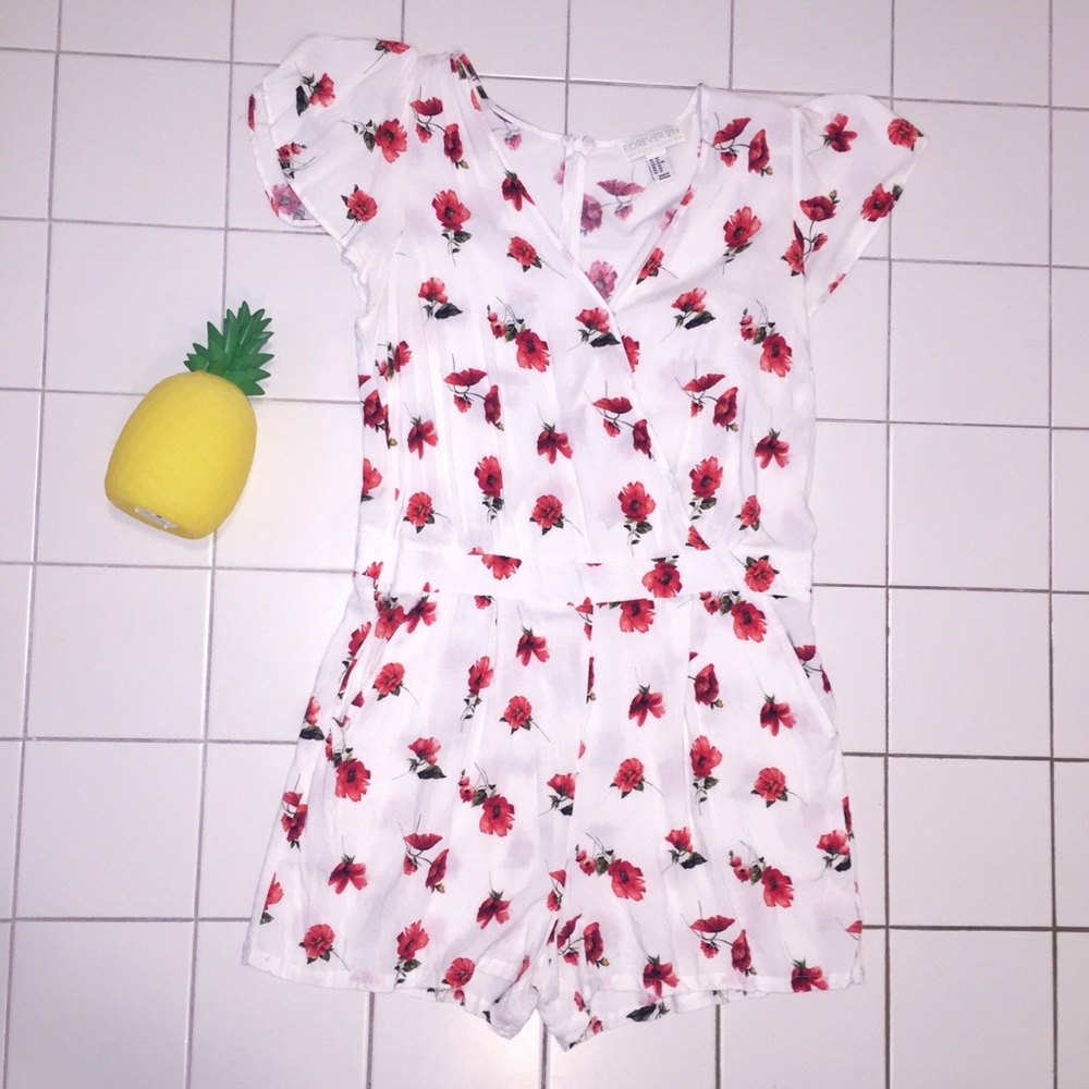 Forever 21+ White with Red Roses Romper